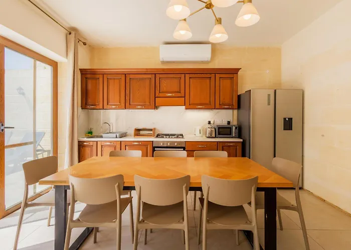 Dom wakacyjny Nadurija Nadur